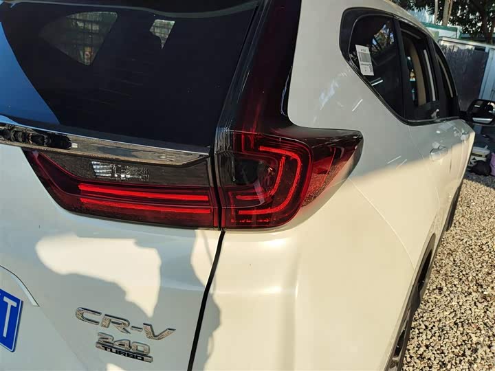 Фото 8 - Honda CR-V