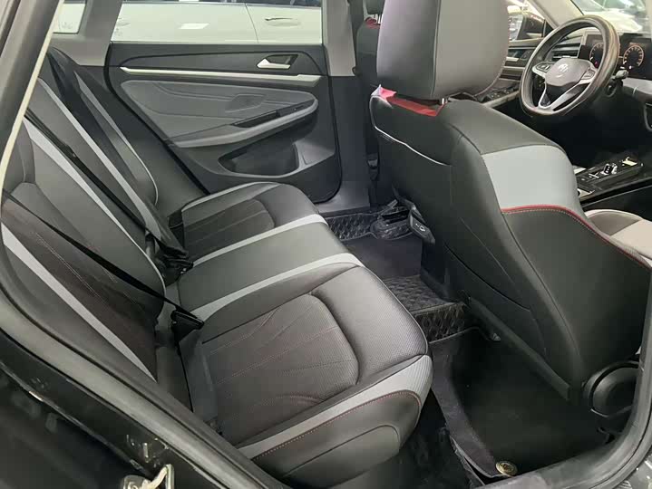 Фото 6 - Volkswagen Lamando L