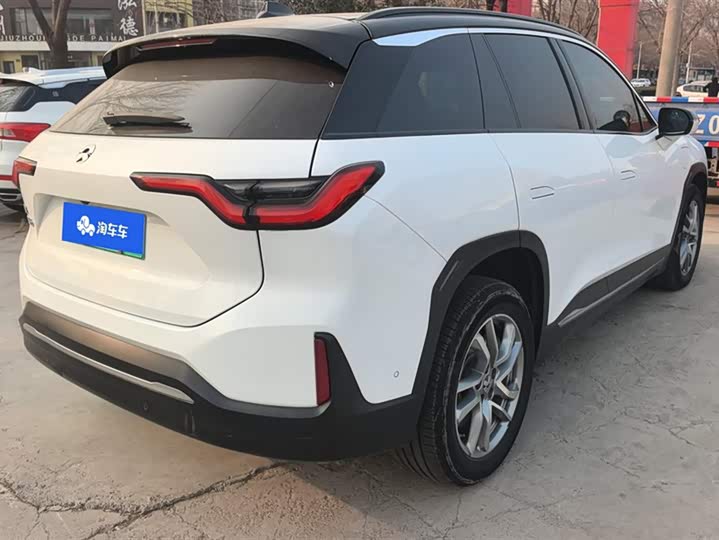 Фото 3 - Nio ES6