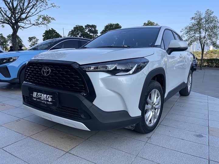 Фото 1 - Toyota Corolla Cross