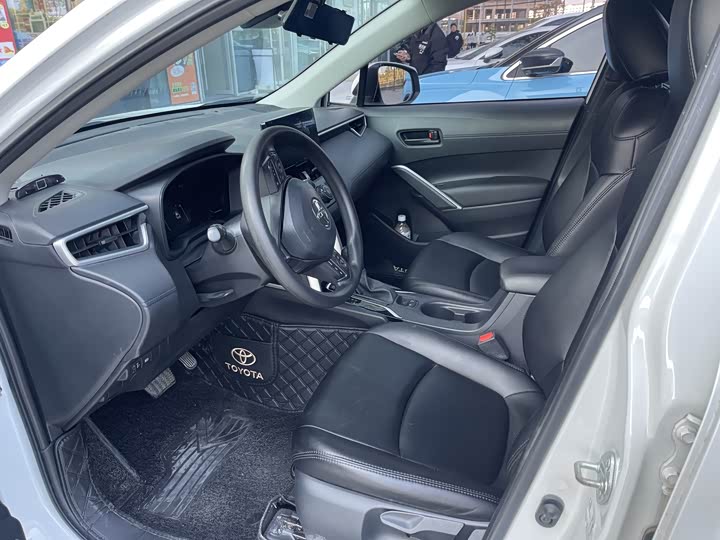 Фото 4 - Toyota Corolla Cross