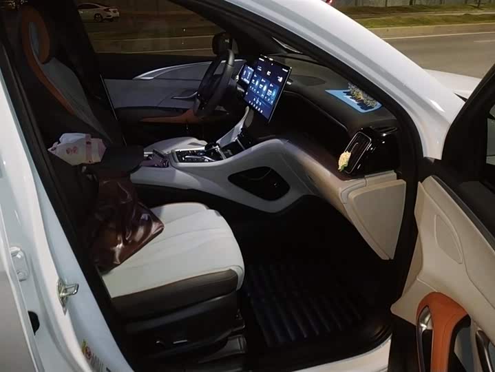 Фото 8 - BYD Song Pro Hybrid