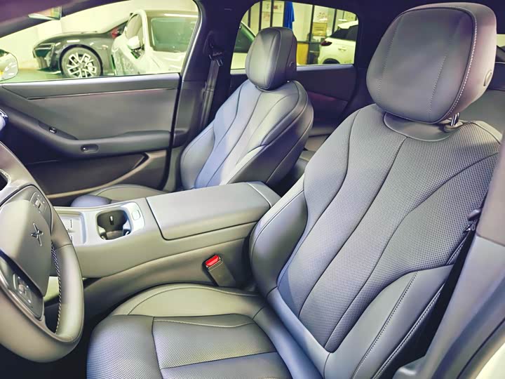 Фото 9 - XPeng F57