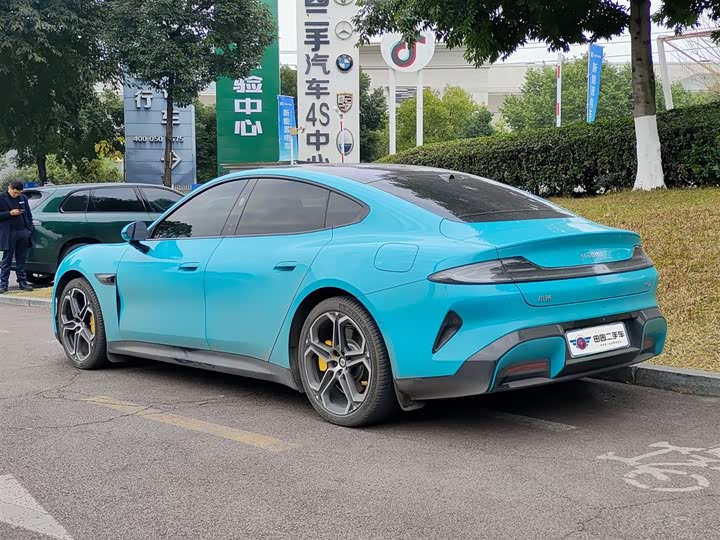 Фото 4 - Xiaomi SU7