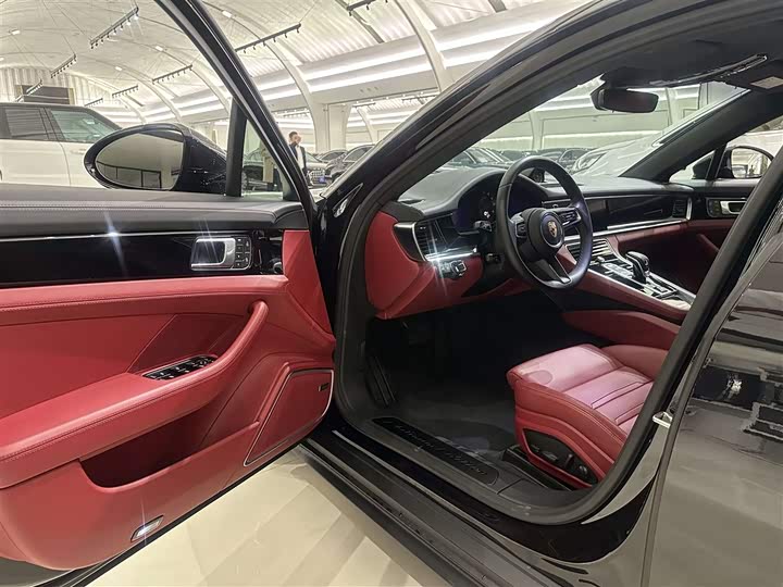 Фото 4 - Porsche Panamera