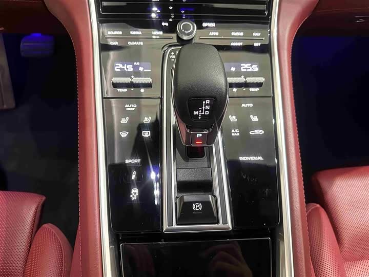 Фото 6 - Porsche Panamera