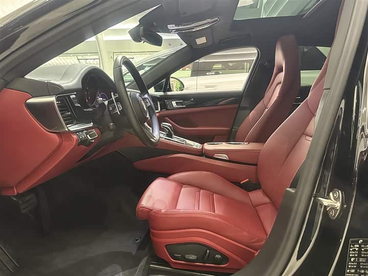 Фото 9 - Porsche Panamera