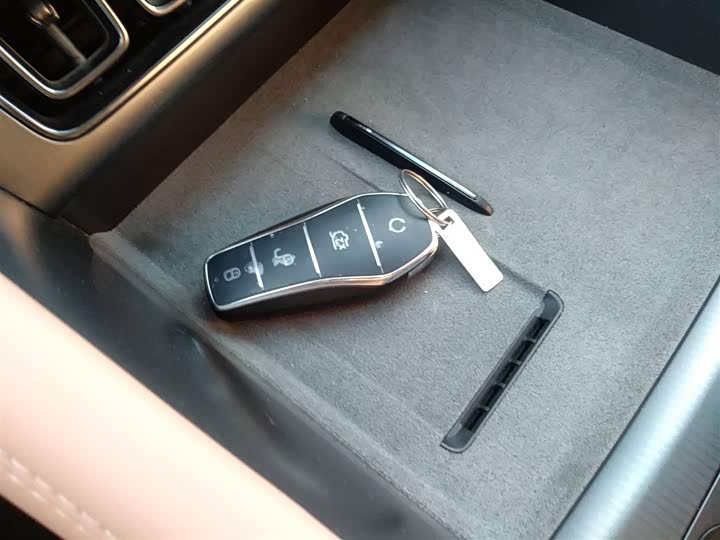 Фото 9 - BYD Song L