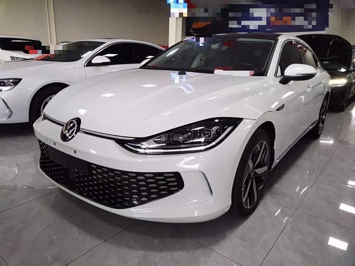 Фото 2 - Volkswagen Lamando L