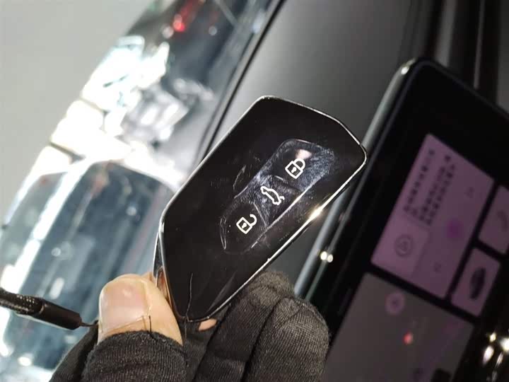 Фото 9 - Volkswagen Lamando L