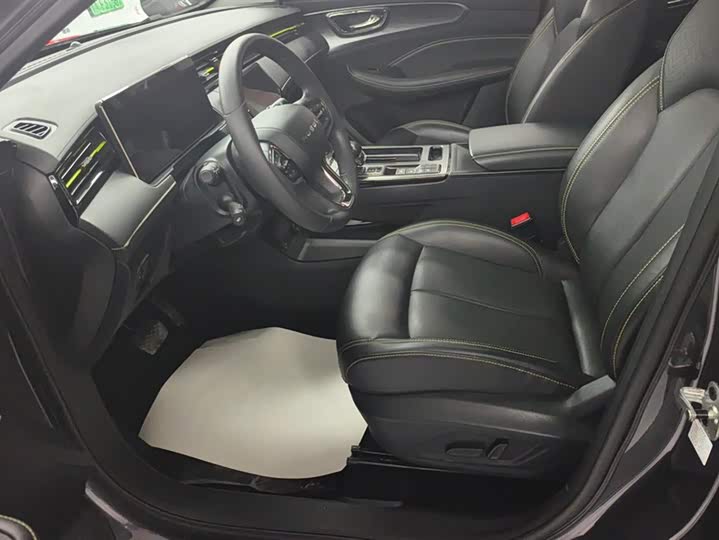 Фото 9 - Roewe RX5