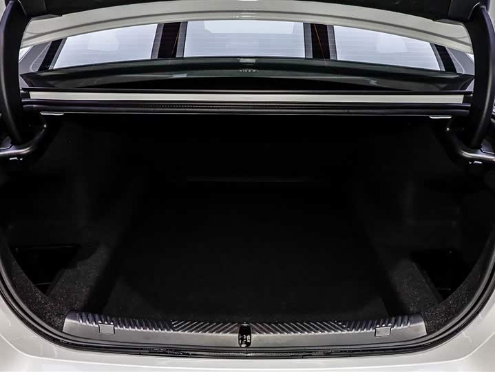 Фото 3 - BMW 5 Series