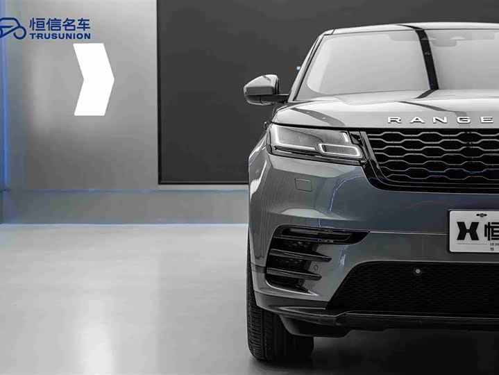 Фото 8 - Land Rover Range Rover Velar