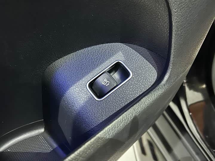 Фото 8 - Mercedes-Benz GLE-Class