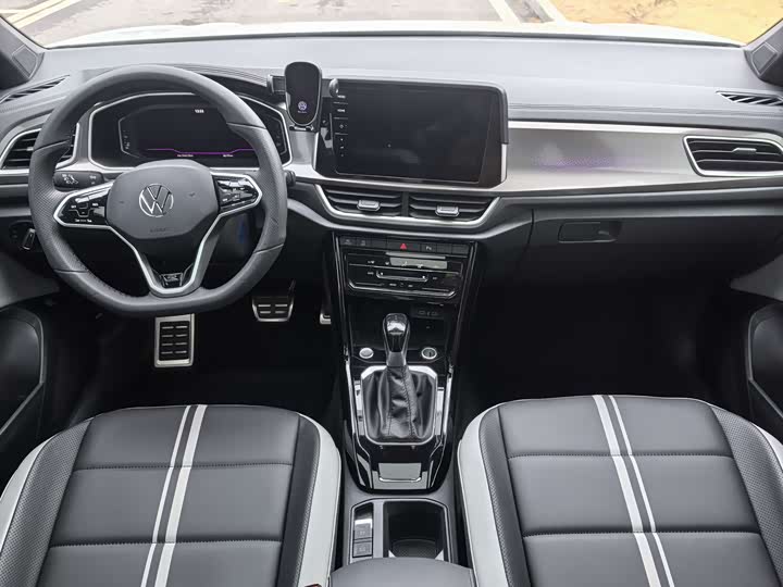 Фото 6 - Volkswagen T-Roc