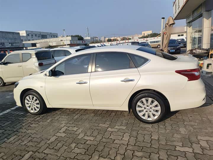Фото 5 - Nissan Sylphy