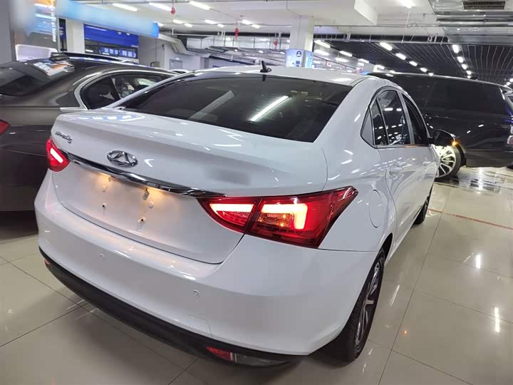 Фото 7 - Chery Arrizo 5