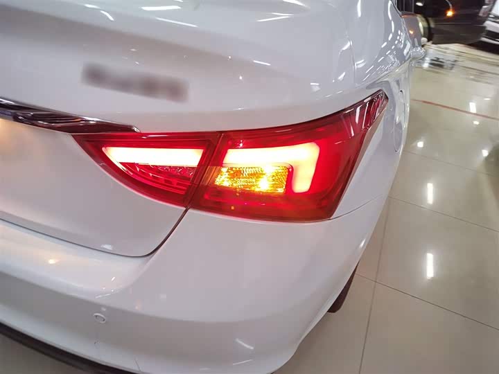 Фото 8 - Chery Arrizo 5