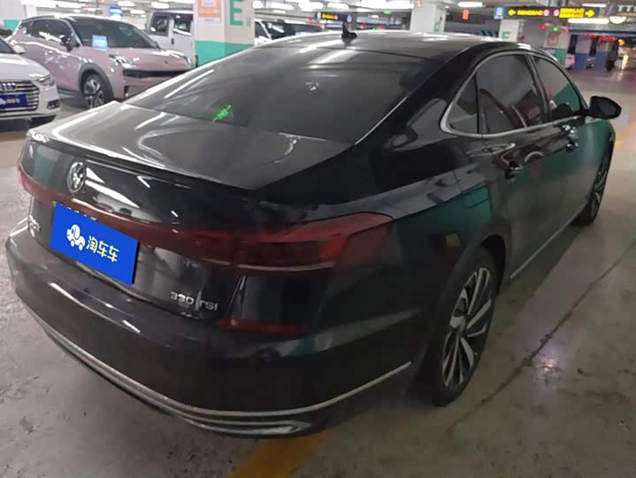 Фото 3 - Volkswagen Passat