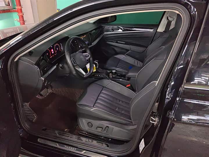 Фото 9 - Volkswagen Passat