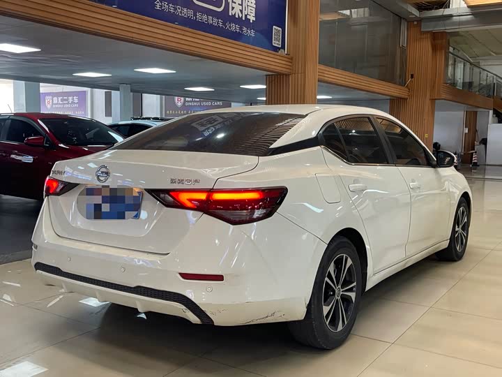 Фото 4 - Nissan Sylphy