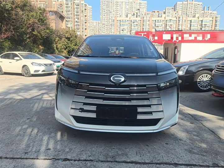 Фото 3 - GAC Trumpchi E8