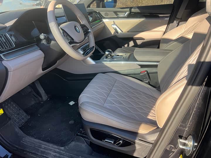 Фото 4 - BYD Tang Hybrid/EV