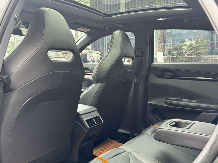 Фото 9 - Changan UNI-V