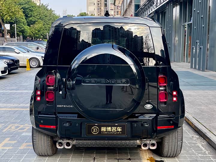 Фото 4 - Land Rover Defender