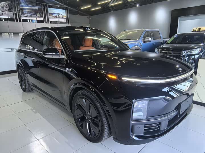 Фото 1 - LiXiang L9