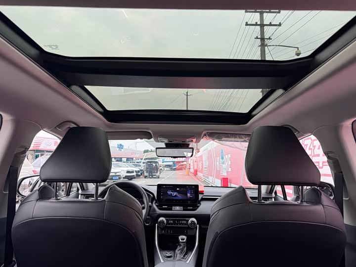 Фото 7 - Toyota Wildlander