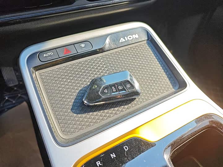 Фото 9 - GAC Aion Y