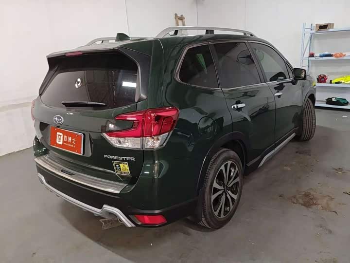 Фото 4 - Subaru Forester