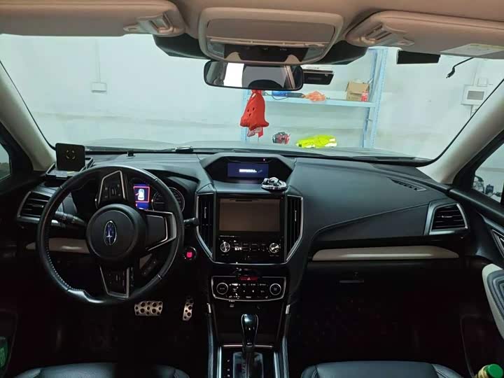 Фото 7 - Subaru Forester