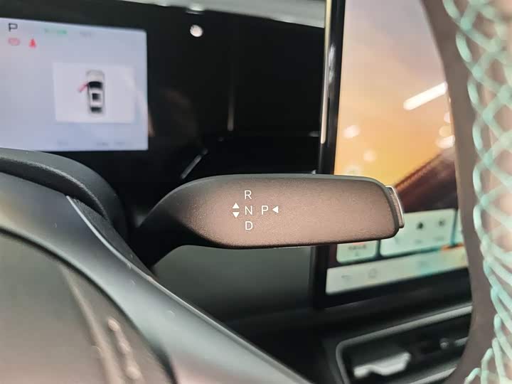 Фото 6 - BYD Qin L