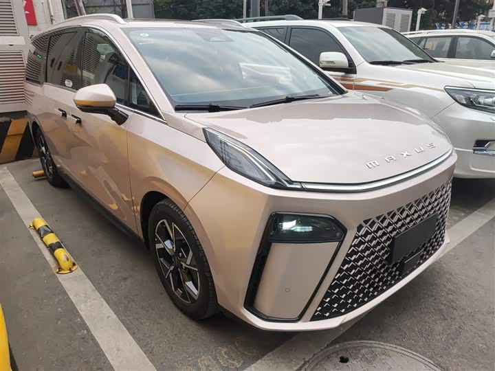 Фото 4 - Maxus G70