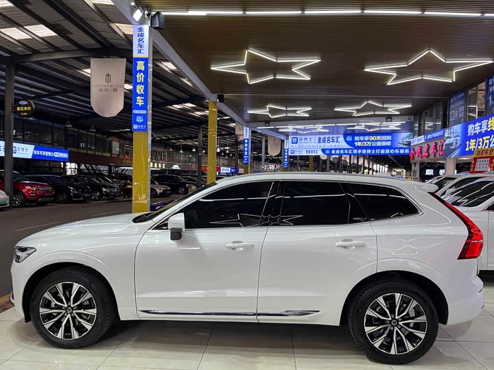 Фото 4 - Volvo XC60