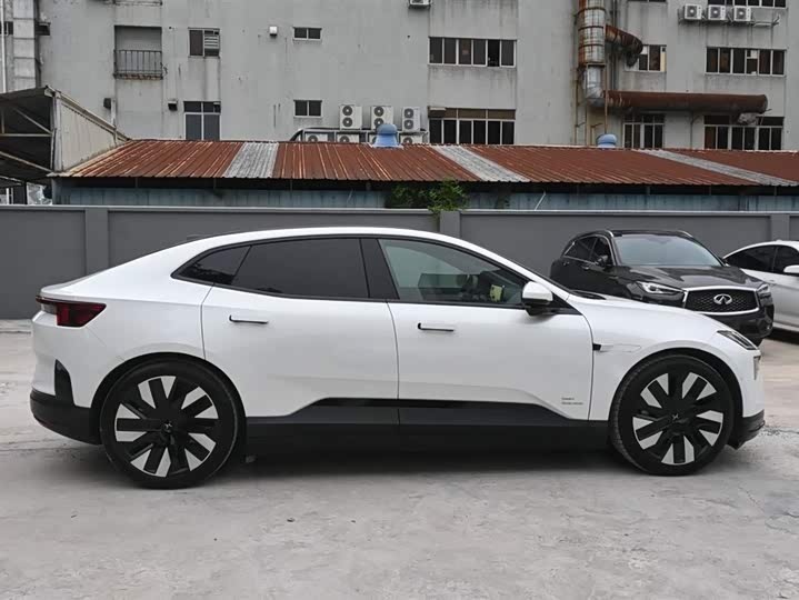 Фото 6 - Polestar 4