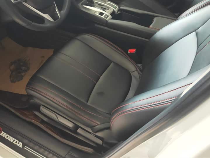 Фото 9 - Honda Civic