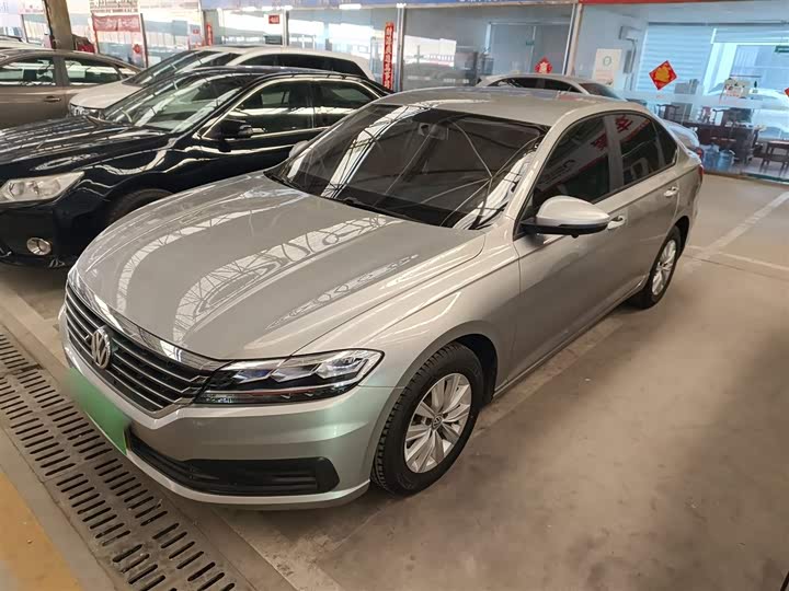 Фото 1 - Volkswagen Lavida