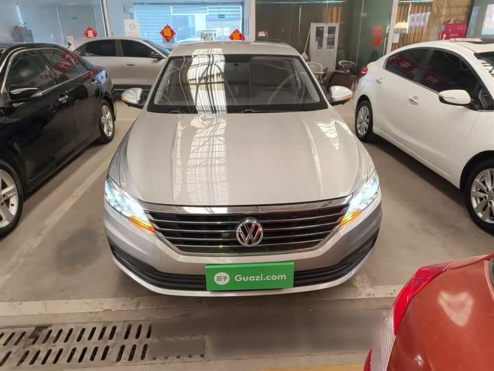 Фото 3 - Volkswagen Lavida