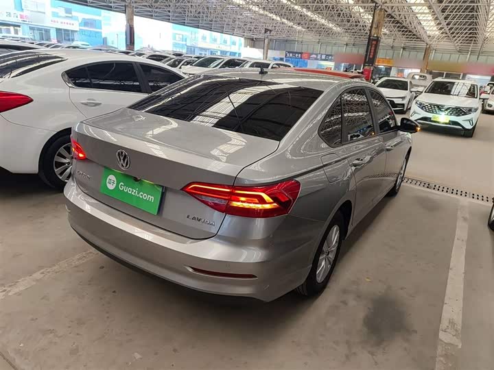 Фото 7 - Volkswagen Lavida