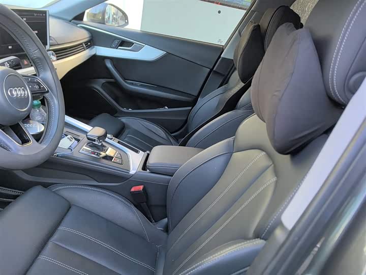 Фото 8 - Audi A4L