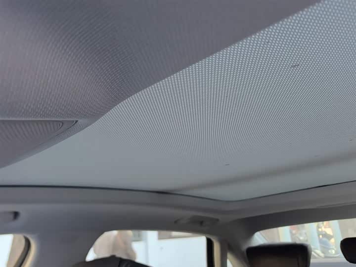 Фото 9 - Audi A4L