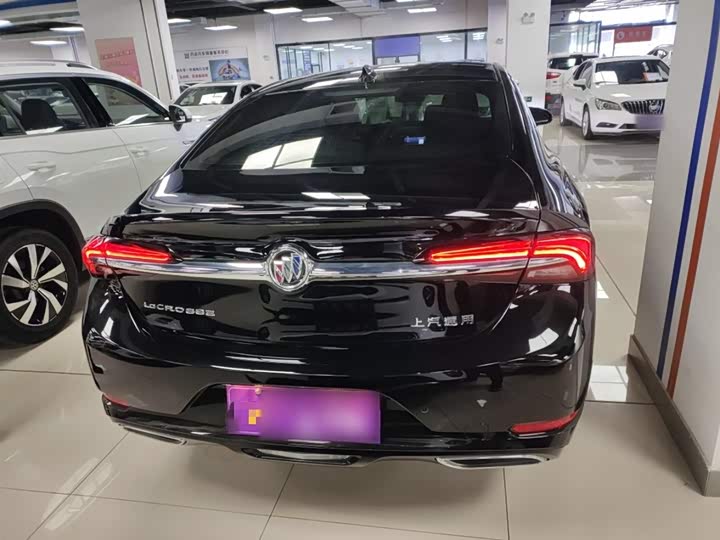 Фото 6 - Buick LaCrosse