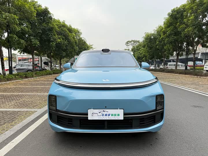 Фото 2 - LiXiang L8