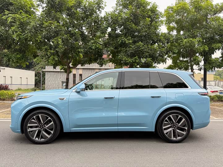 Фото 4 - LiXiang L8