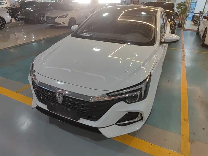 Фото 2 - Roewe i6 Max EV