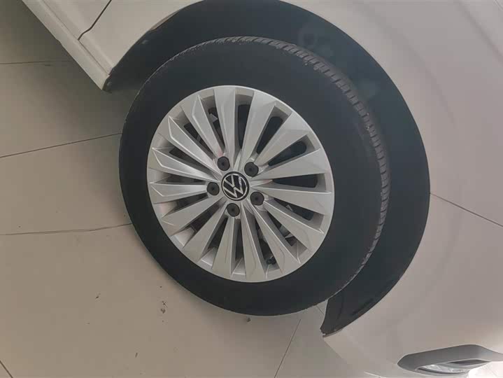 Фото 6 - Volkswagen Lavida