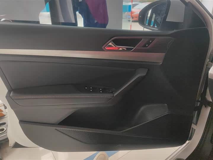 Фото 7 - Volkswagen Lavida